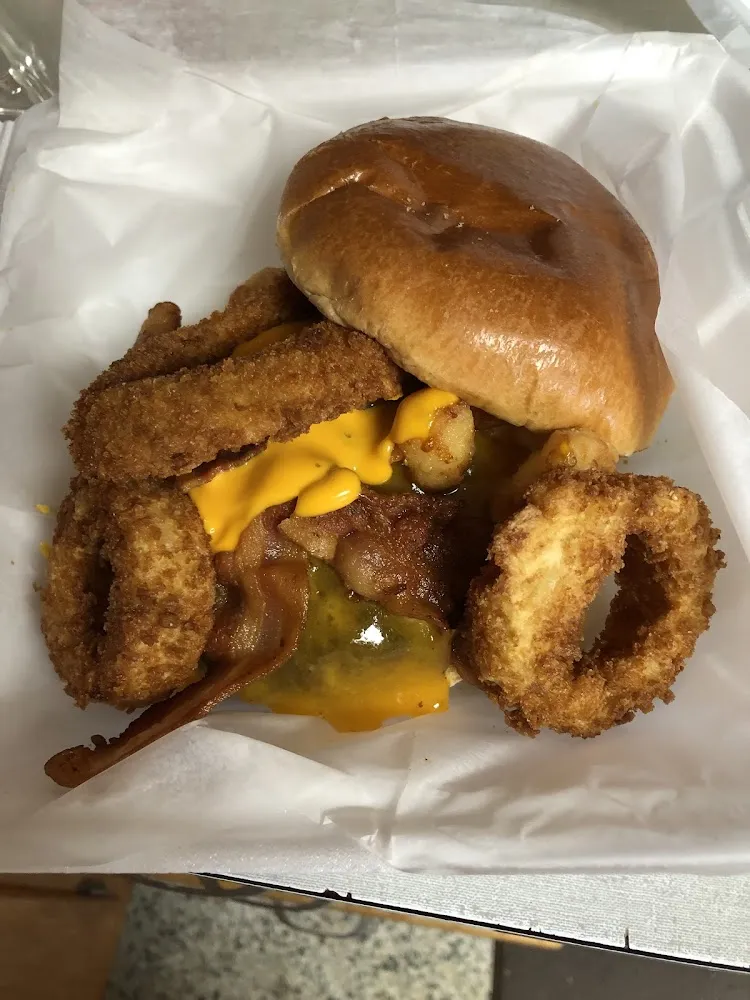 El Monster Burger